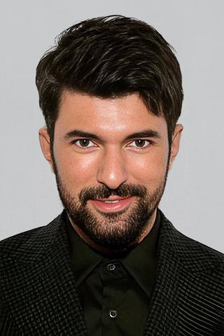 Engin Akyürek pic