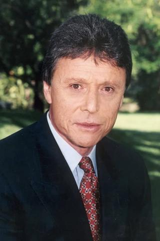 Enrique Novi pic