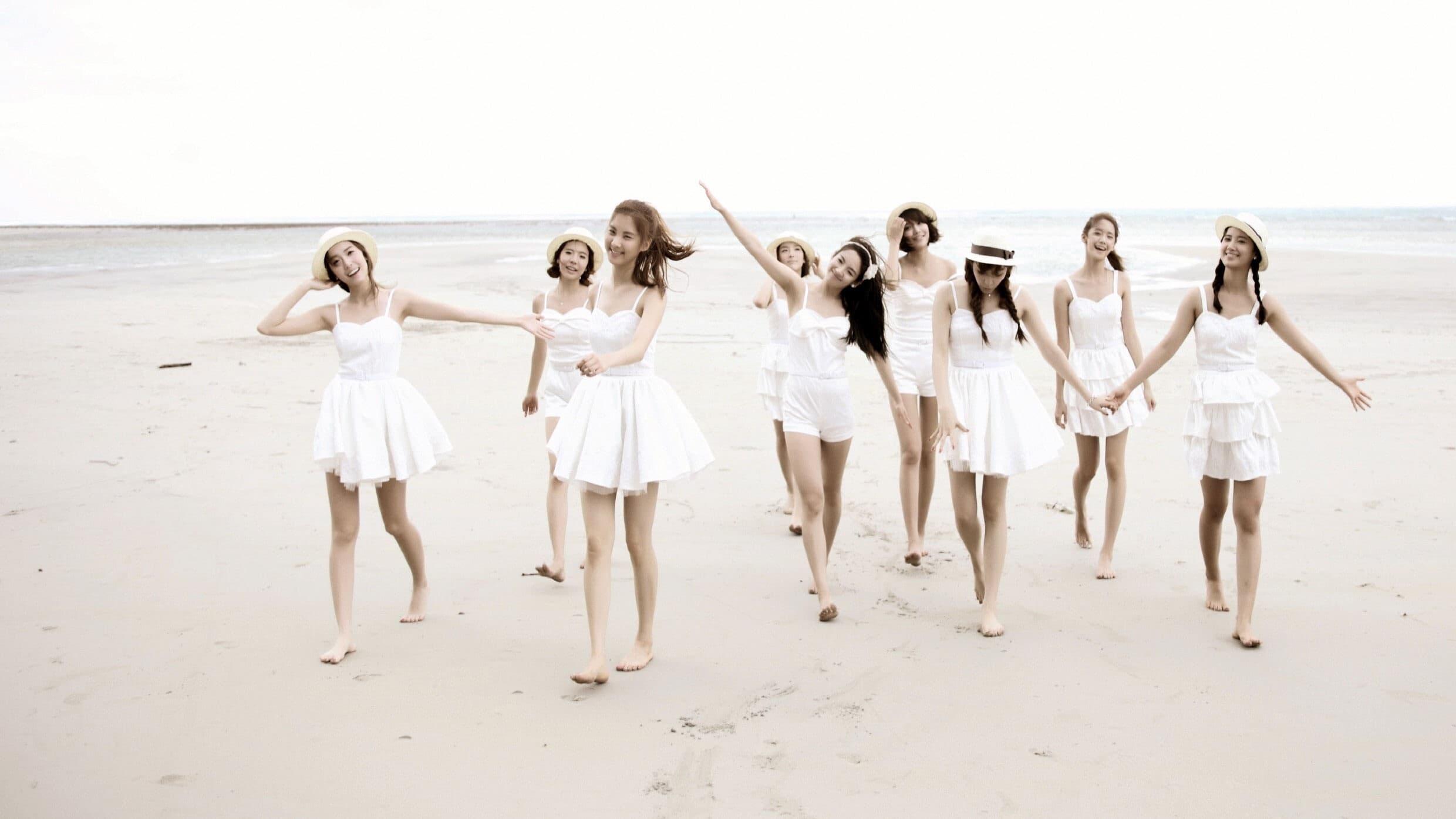 All About Girls' Generation: Paradise in Phuket backdrop