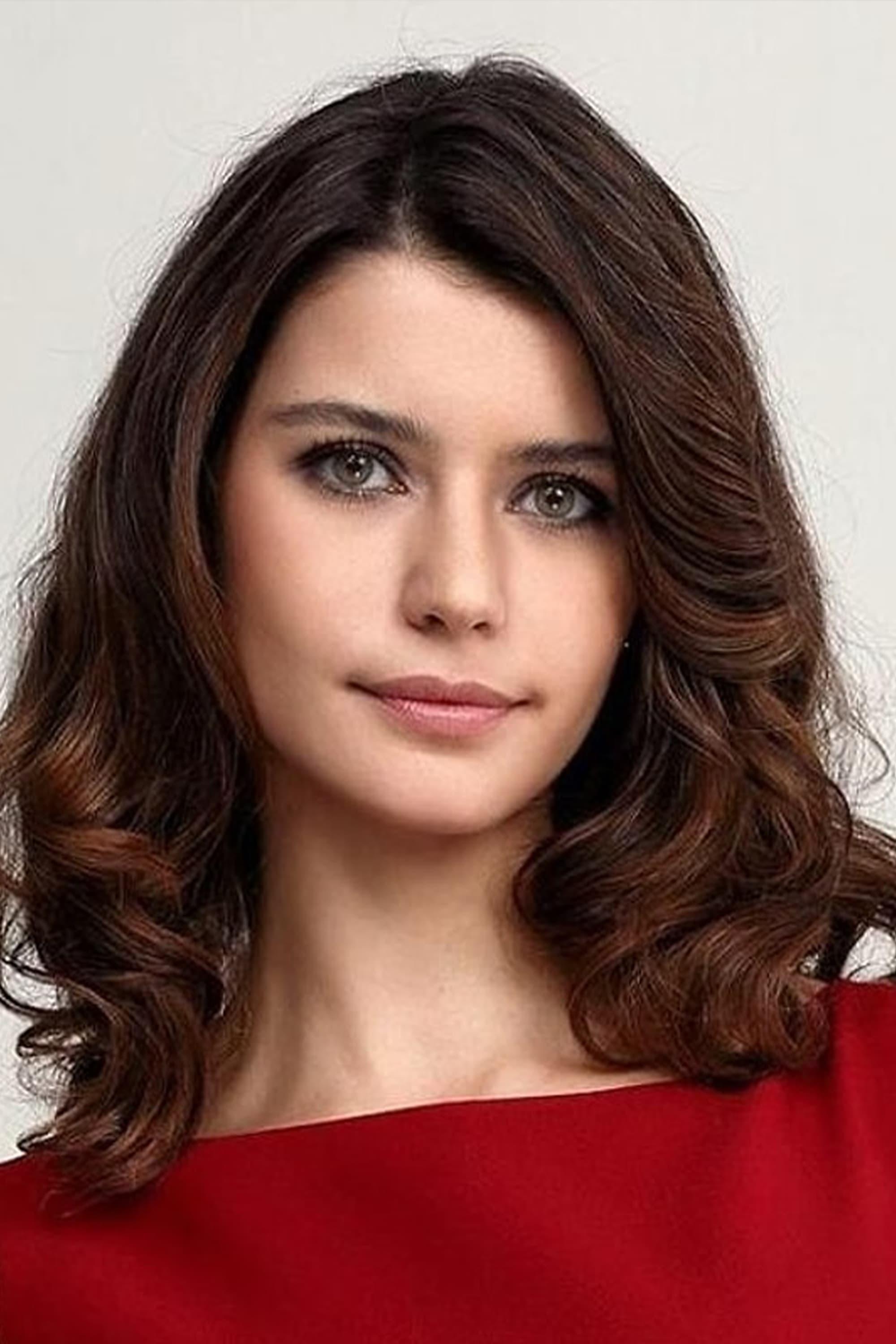 Beren Saat poster