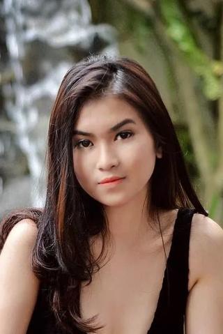 Safira Kaunang pic