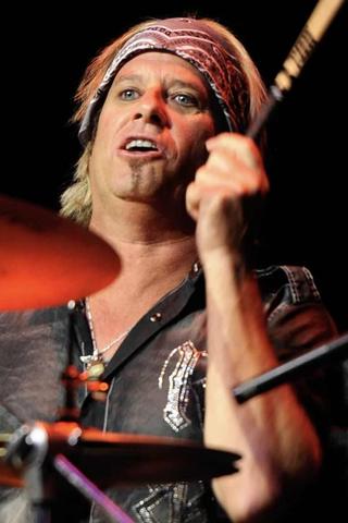 Bobby Blotzer pic