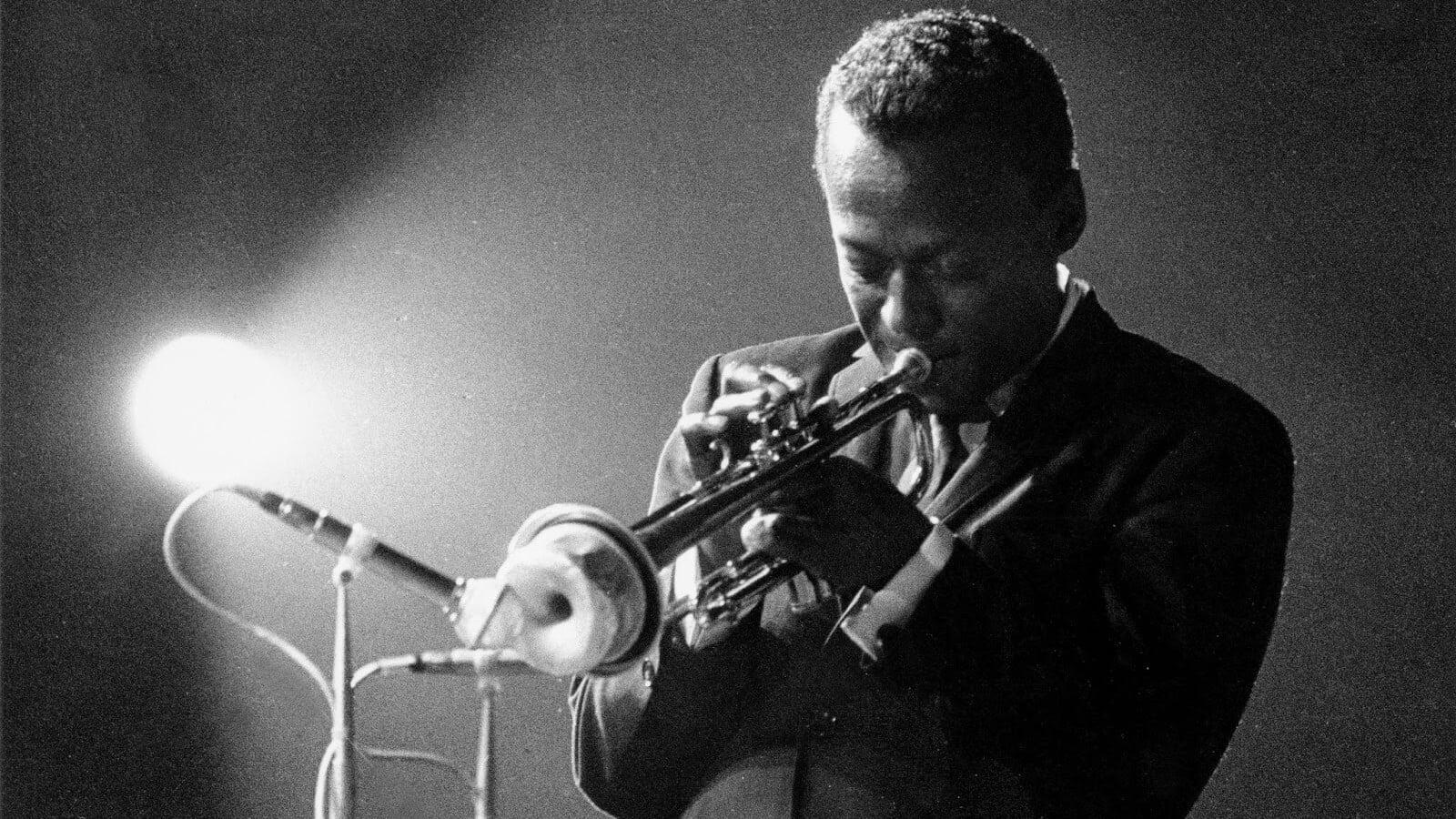 Miles Davis Quintet: Milan 1964 backdrop