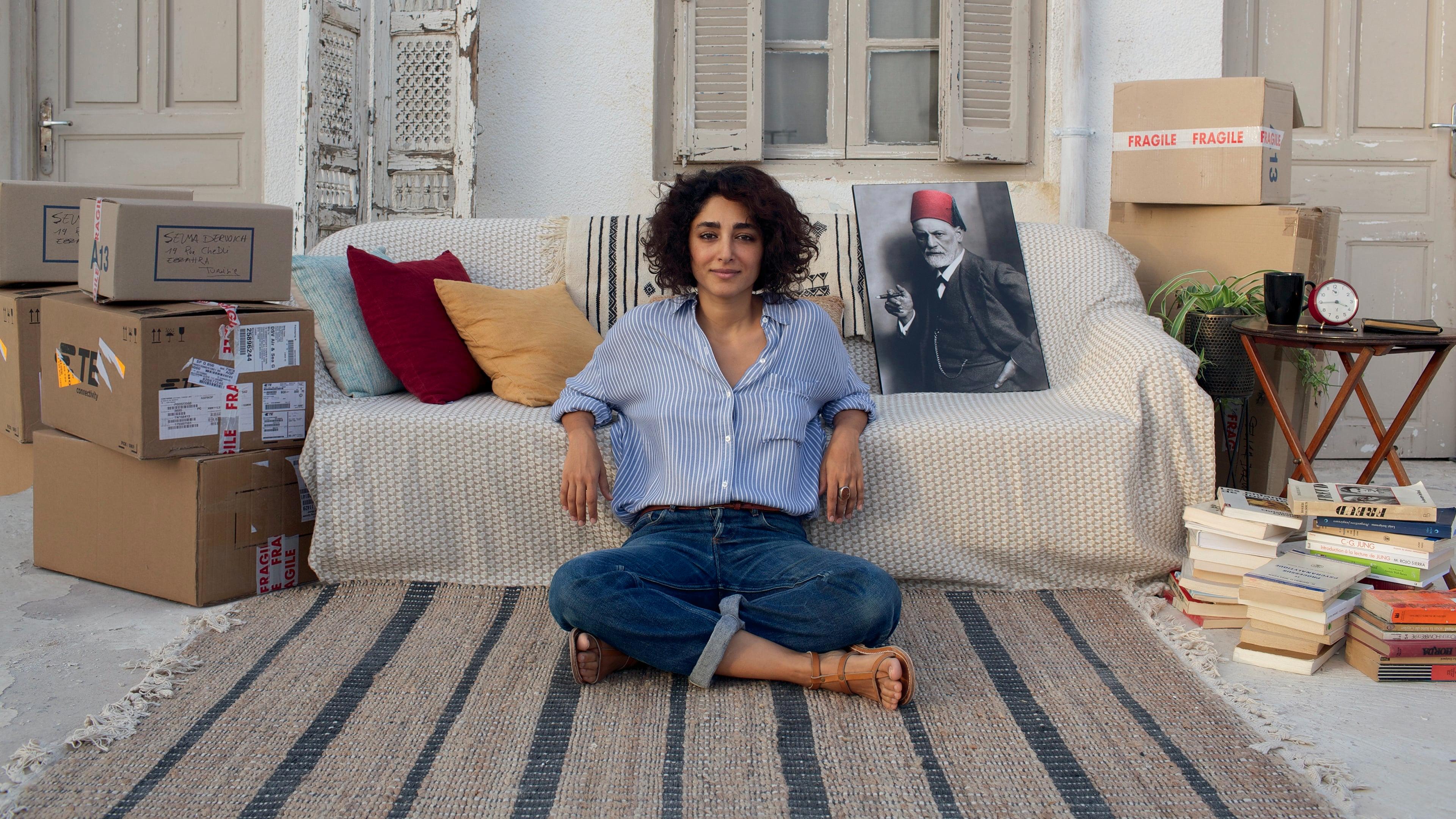 Yosra Bouzaiene backdrop