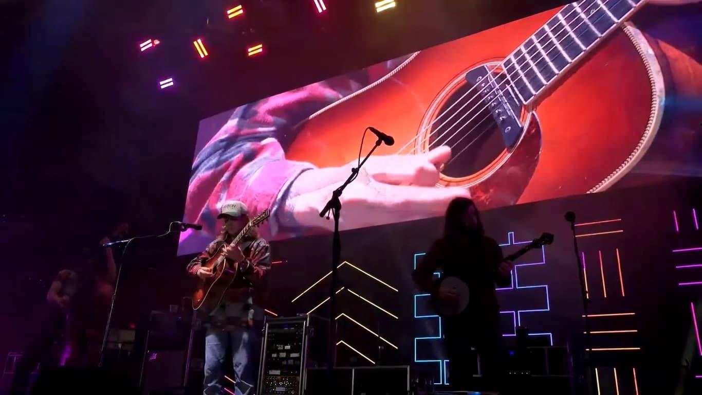 Billy Strings | 2022.11.04 — Dow Event Center - Saginaw, MI backdrop