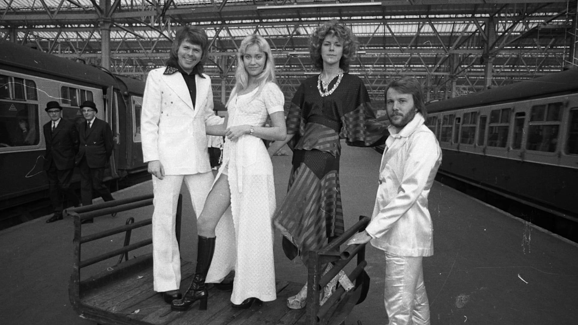 ABBA: Super Troupe backdrop