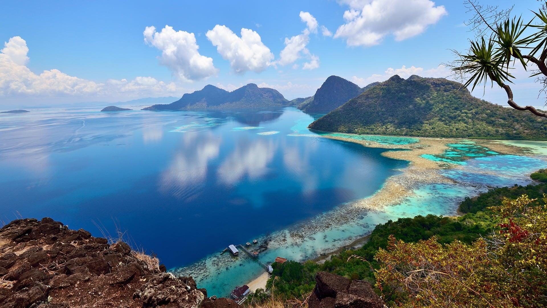 Earth's Tropical Islands backdrop