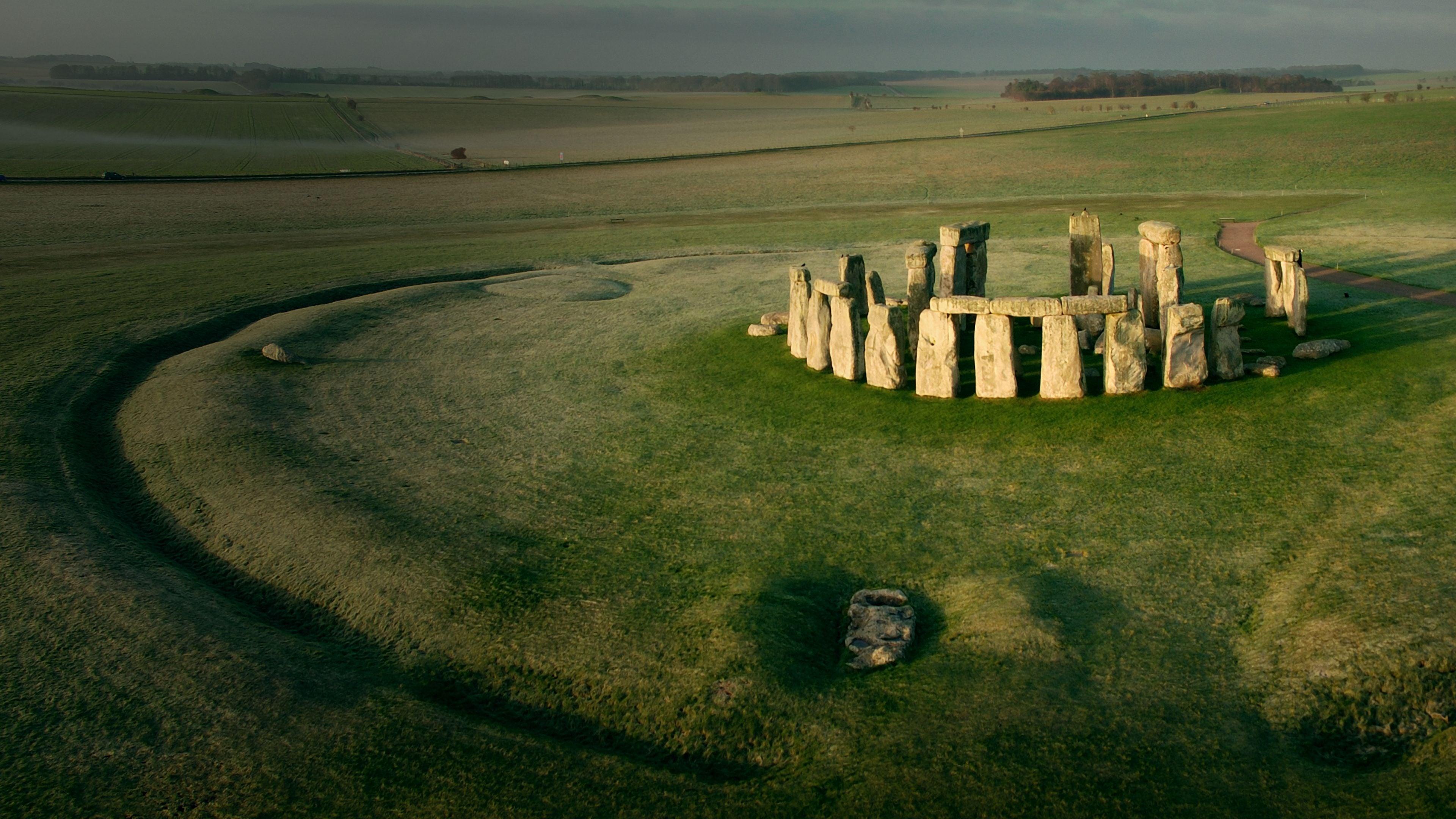 Stonehenge: Decoded backdrop