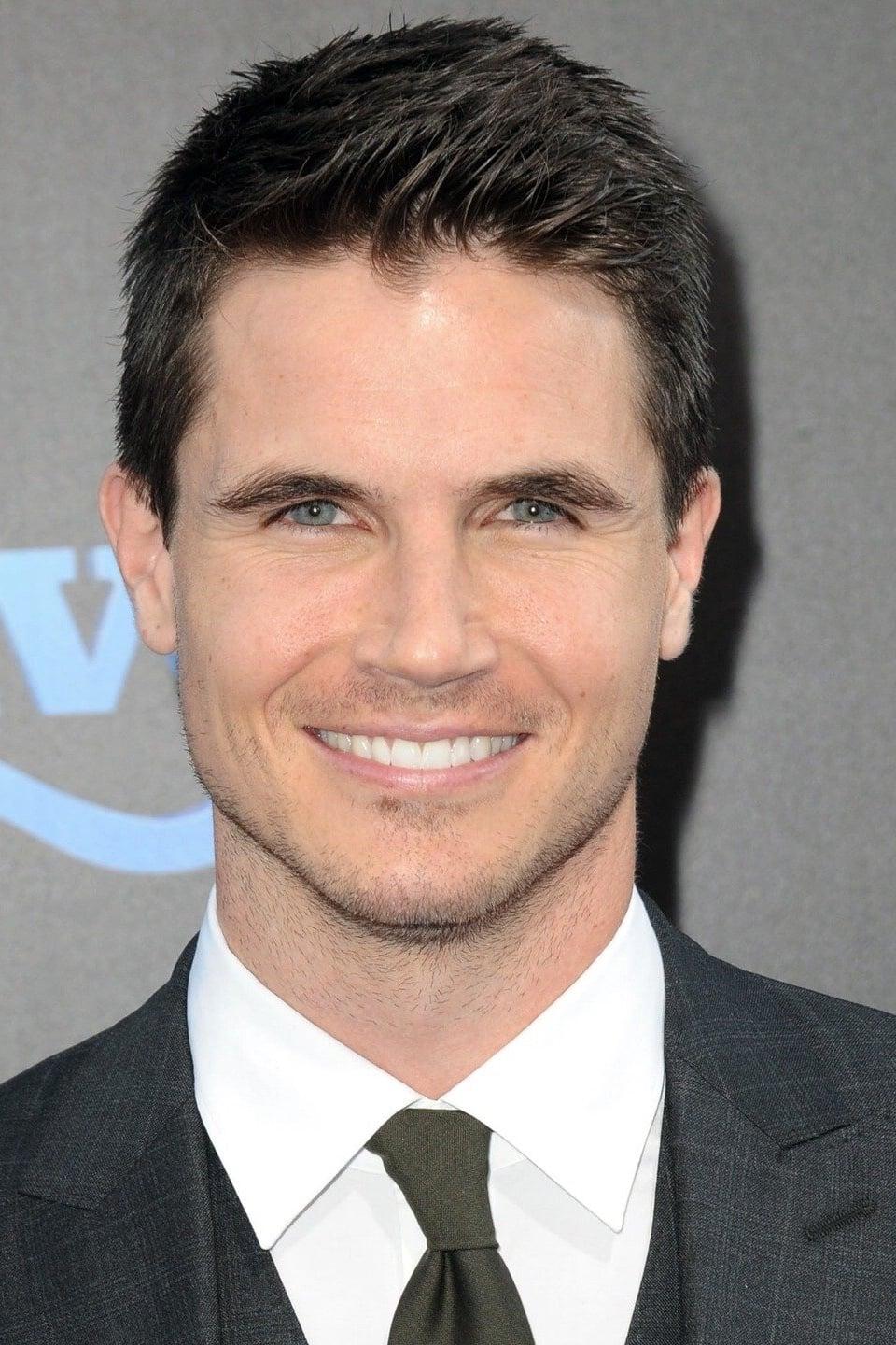 Robbie Amell poster