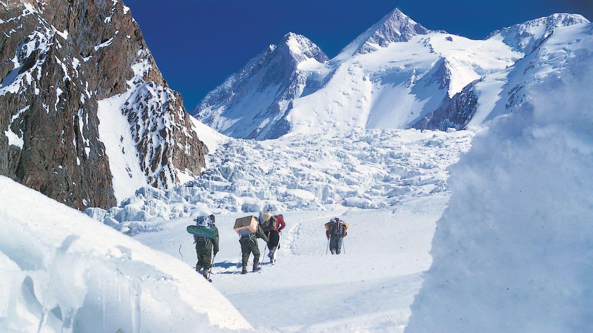 Gasherbrum IV - Montagna di Luce backdrop