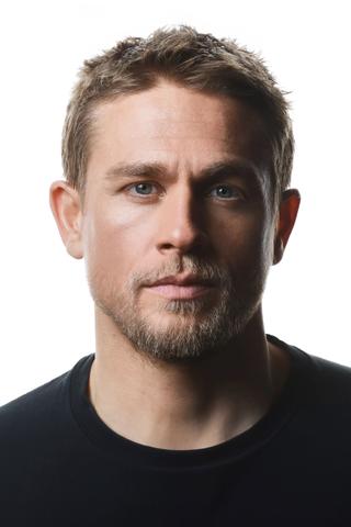 Charlie Hunnam pic