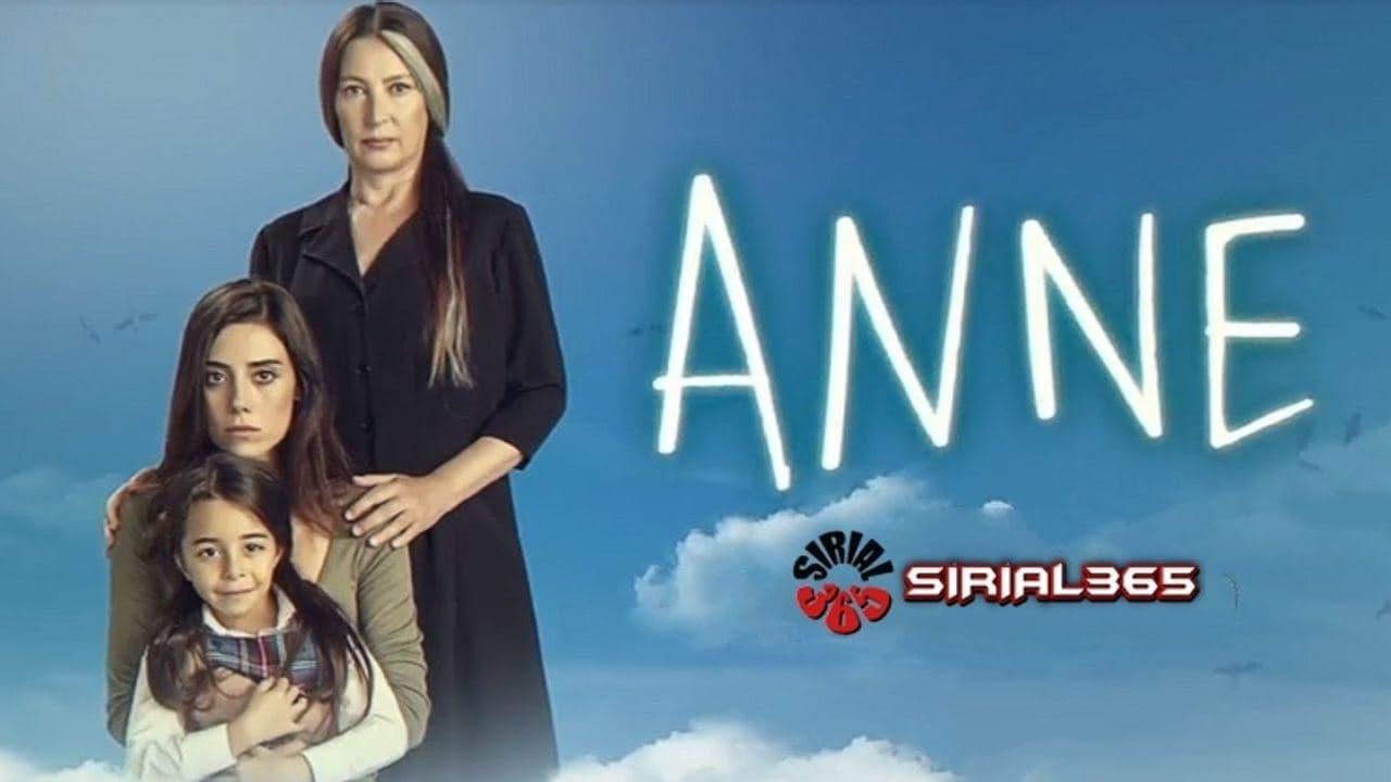 ANNE-ΜΗΤΕΡΑ backdrop