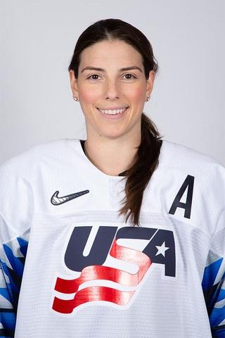 Hilary Knight pic