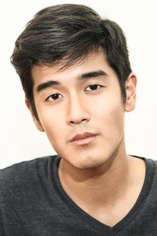 Nathan Hartono pic