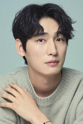 Yoon Park pic