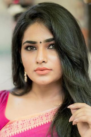 Shruthi Selvam pic