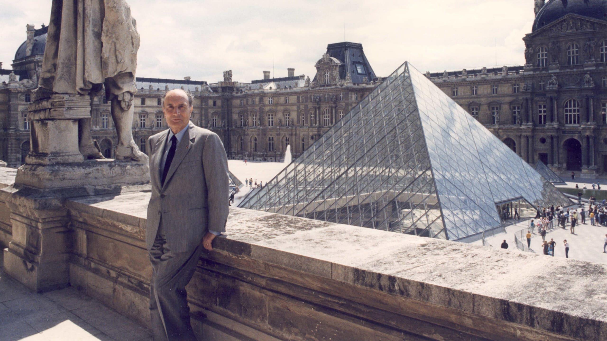 Mitterrand, président culturel backdrop
