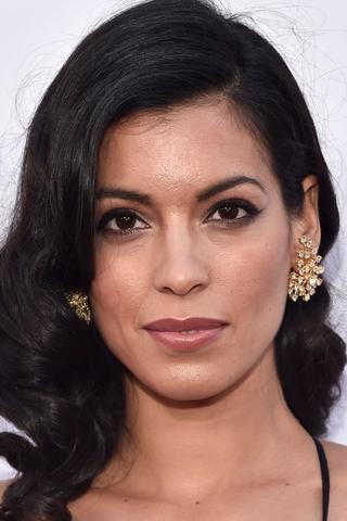 Stephanie Sigman pic