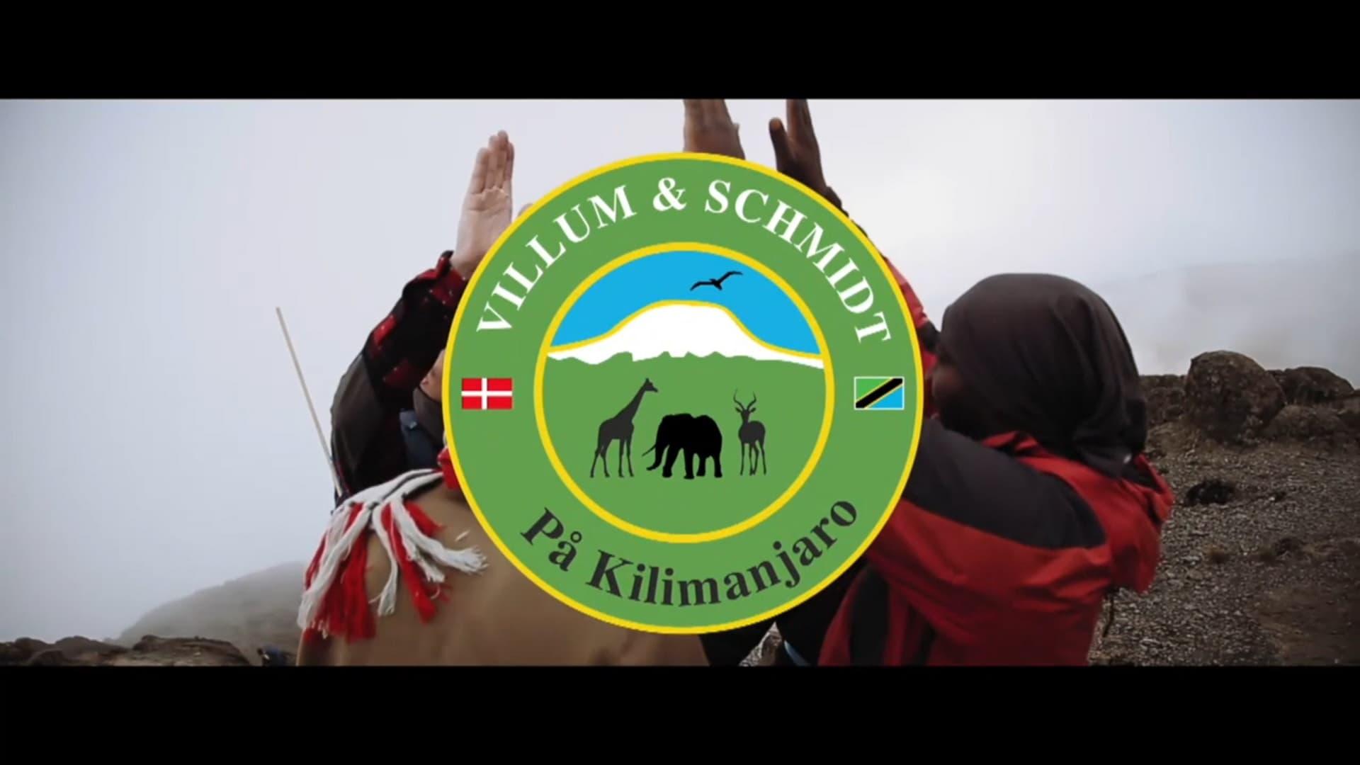 Villum & Schmidt på Kilimanjaro backdrop