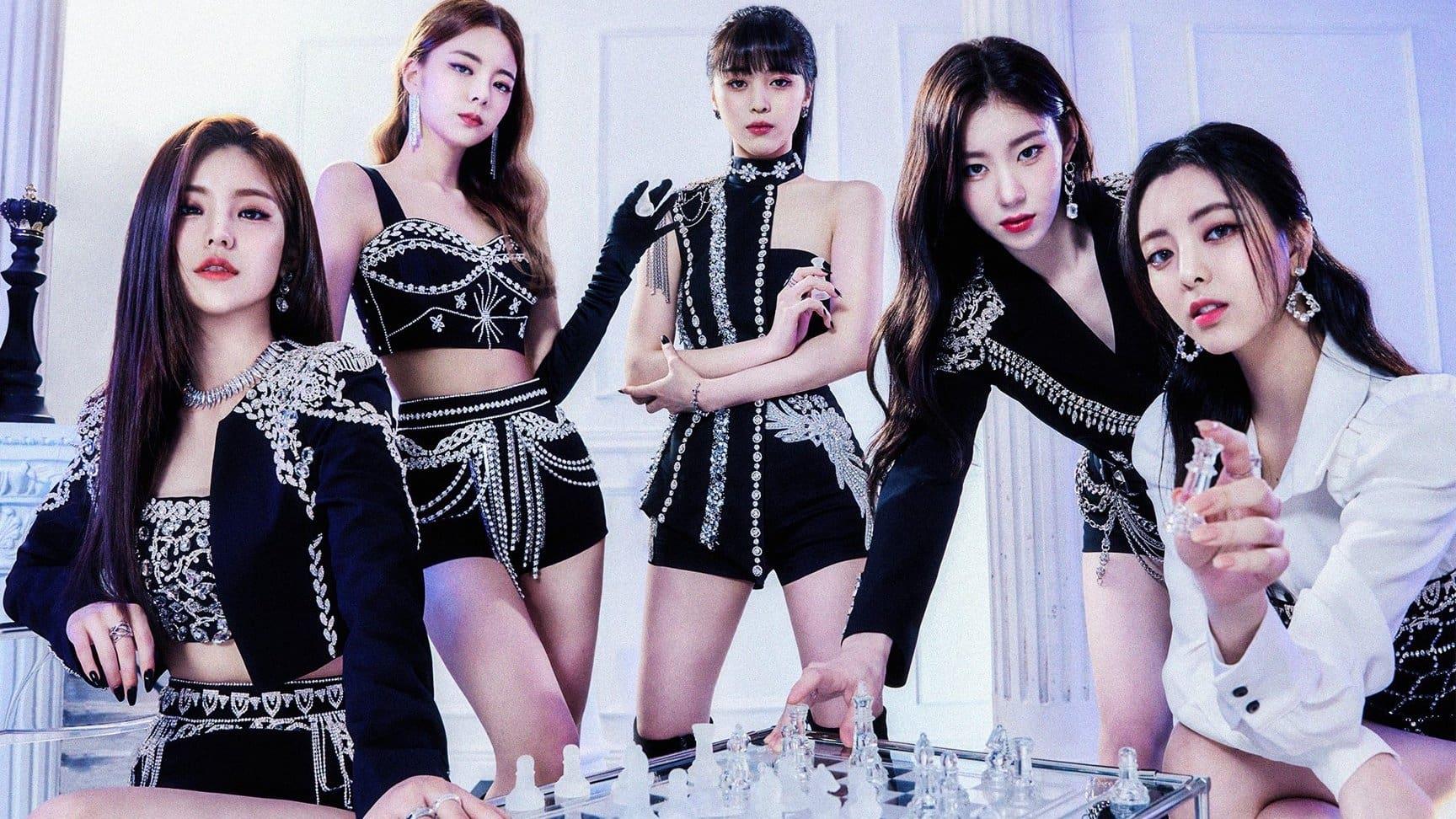 ITZY THE 1ST WORLD TOUR CHECKMATE IN JAPAN backdrop