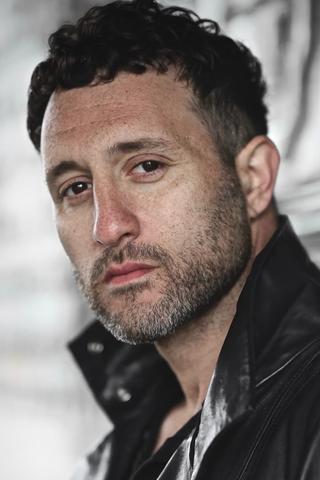 Antony Costa pic