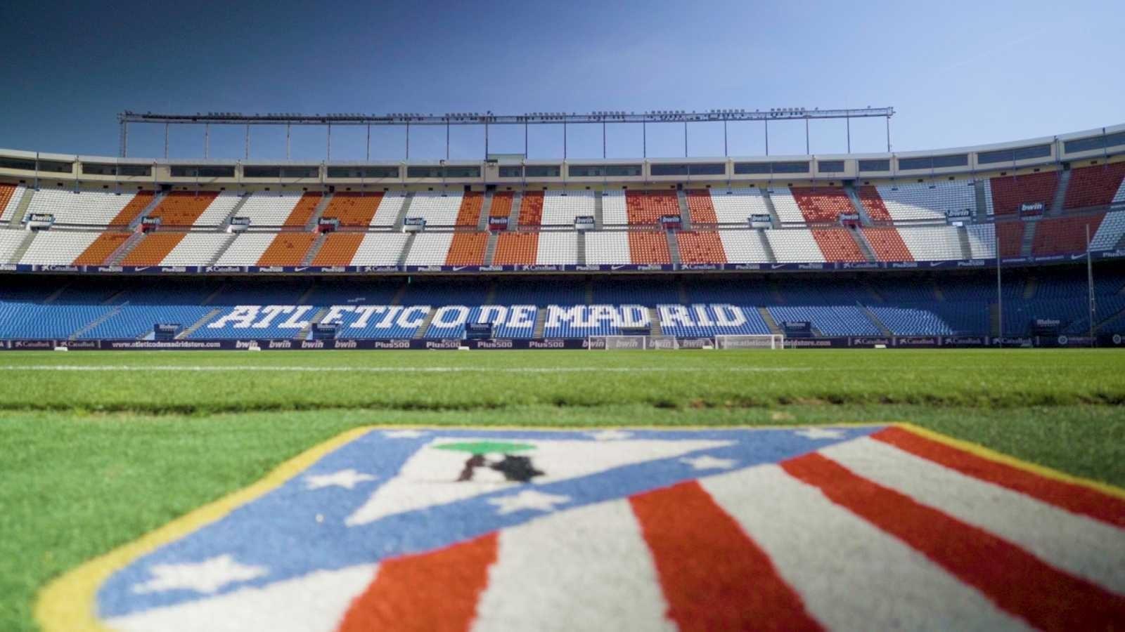 Adiós al Calderón backdrop