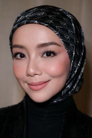 Mira Filzah pic