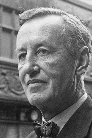 Ian Fleming pic