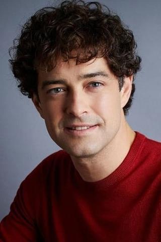 Lee Mead pic