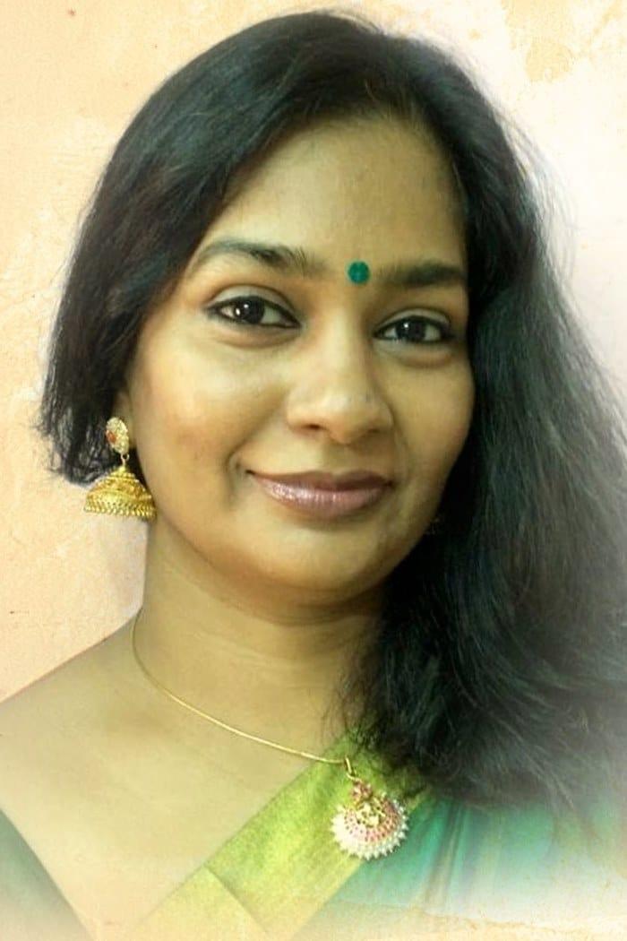 Aadhira Pandilakshmi poster
