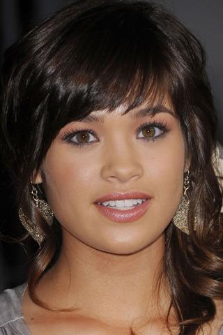 Nicole Gale Anderson pic