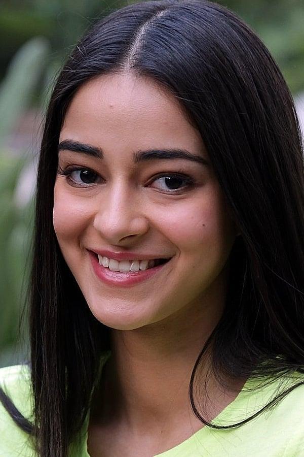 Ananya Panday poster