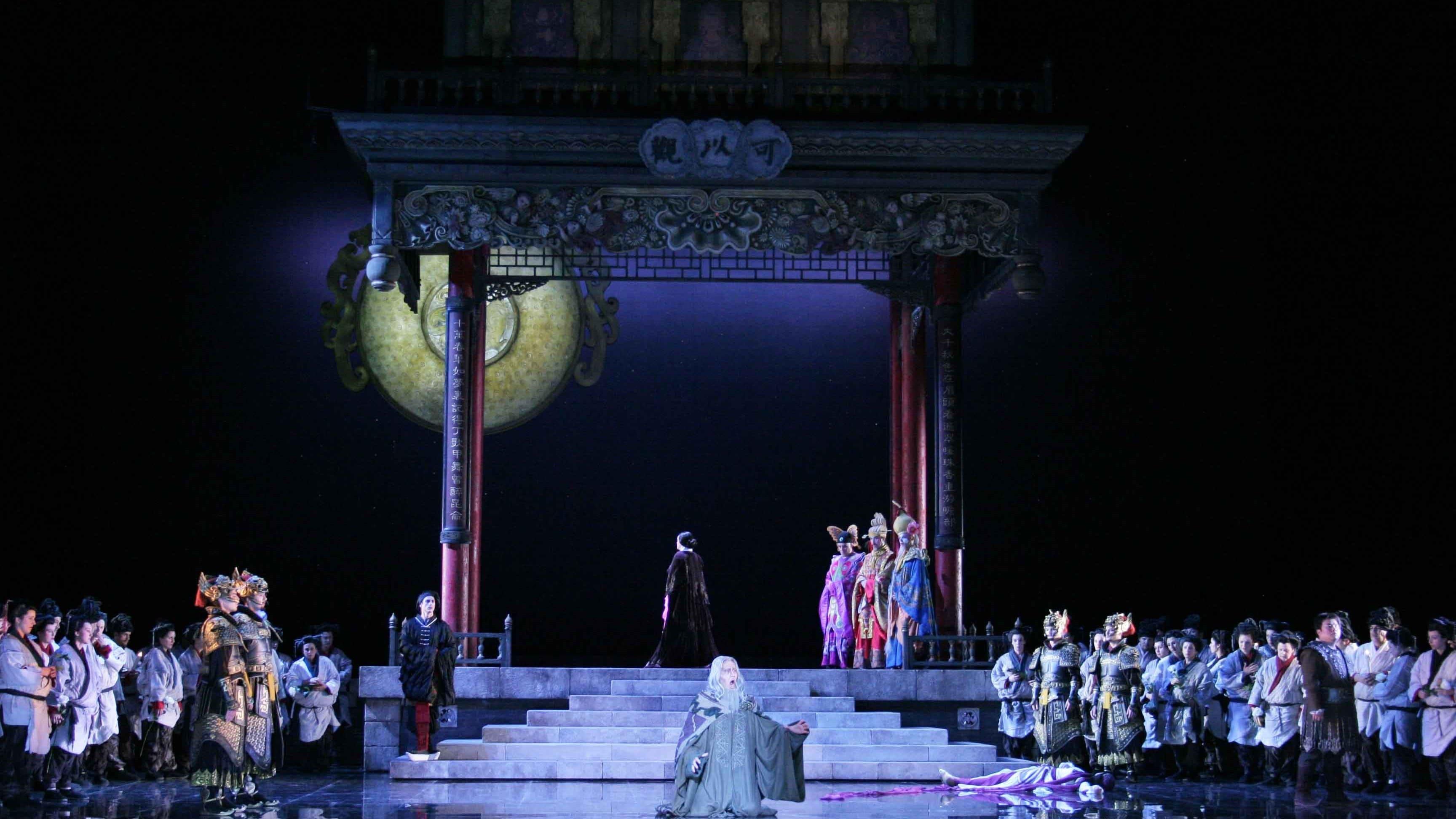 Turandot: Palau de les Arts de Valencia backdrop