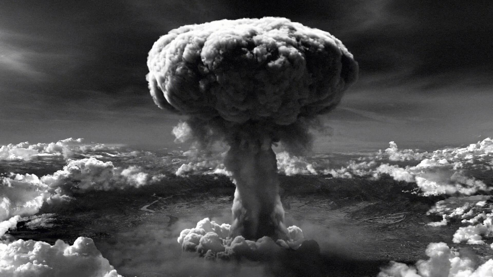 Les Bombes Perdues de la Guerre Froide backdrop