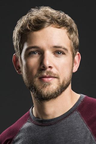 Max Thieriot pic