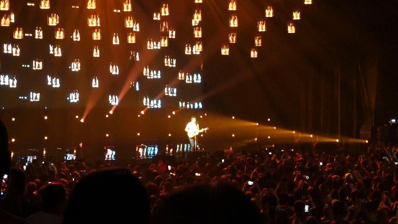 Vianney en concert à l’AccorHotels Arena backdrop