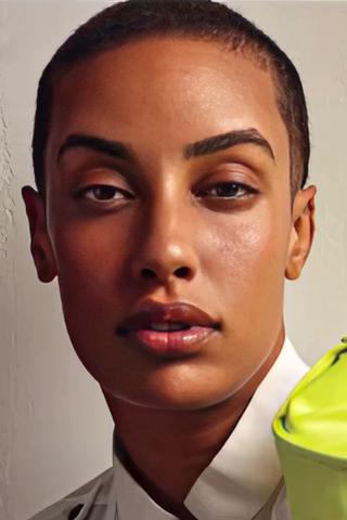 AzMarie Livingston pic