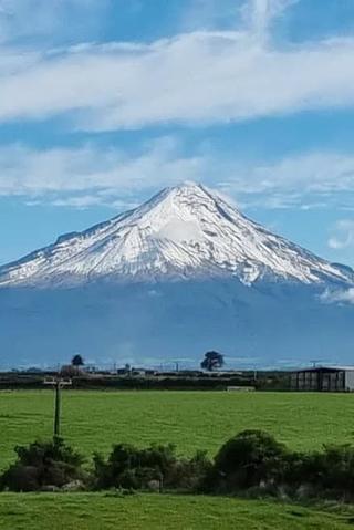 Te Kāhui Tupua Taranaki Mounga pic