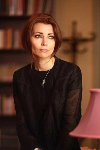 Elif Şafak pic