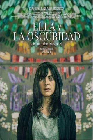 Ella y la oscuridad poster