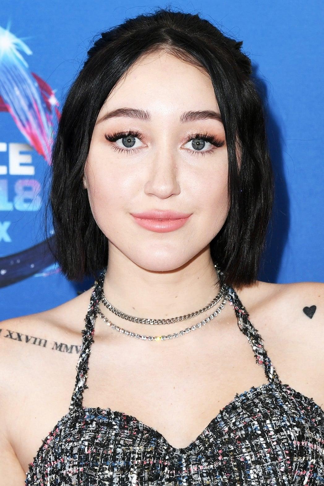 Noah Cyrus poster