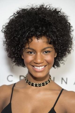 Ebonee Davis pic