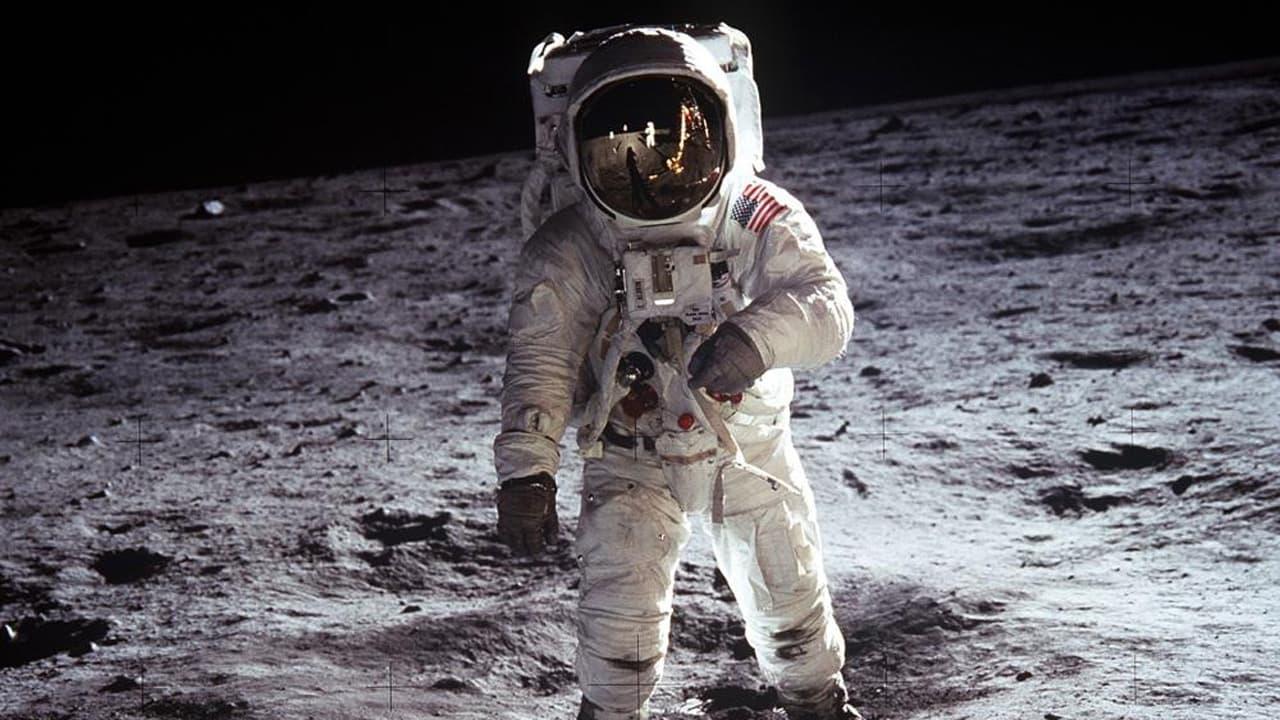 James Cameron & Buzz Aldrin: Explorers - Von der Titanic bis zum Mond backdrop
