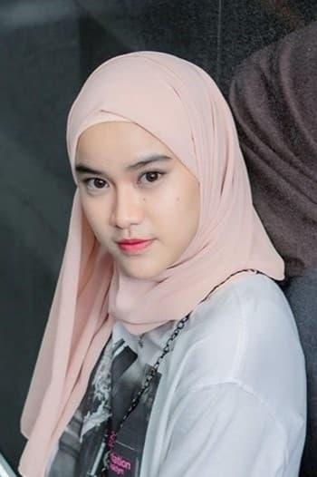 Dwi Putri Bonita poster