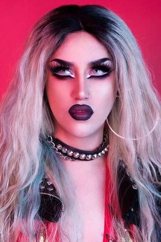 Adore Delano pic