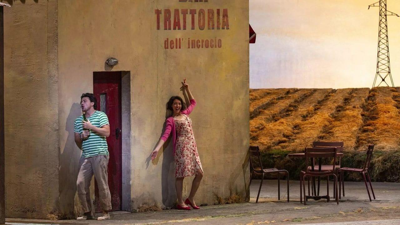 Donizetti: L'Elisir d'amore backdrop