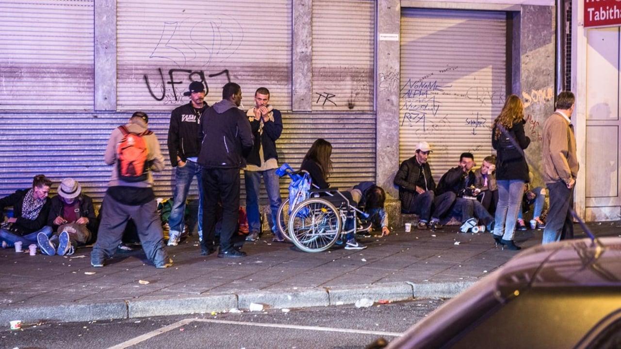 Hartes Deutschland - Leben im Brennpunkt backdrop