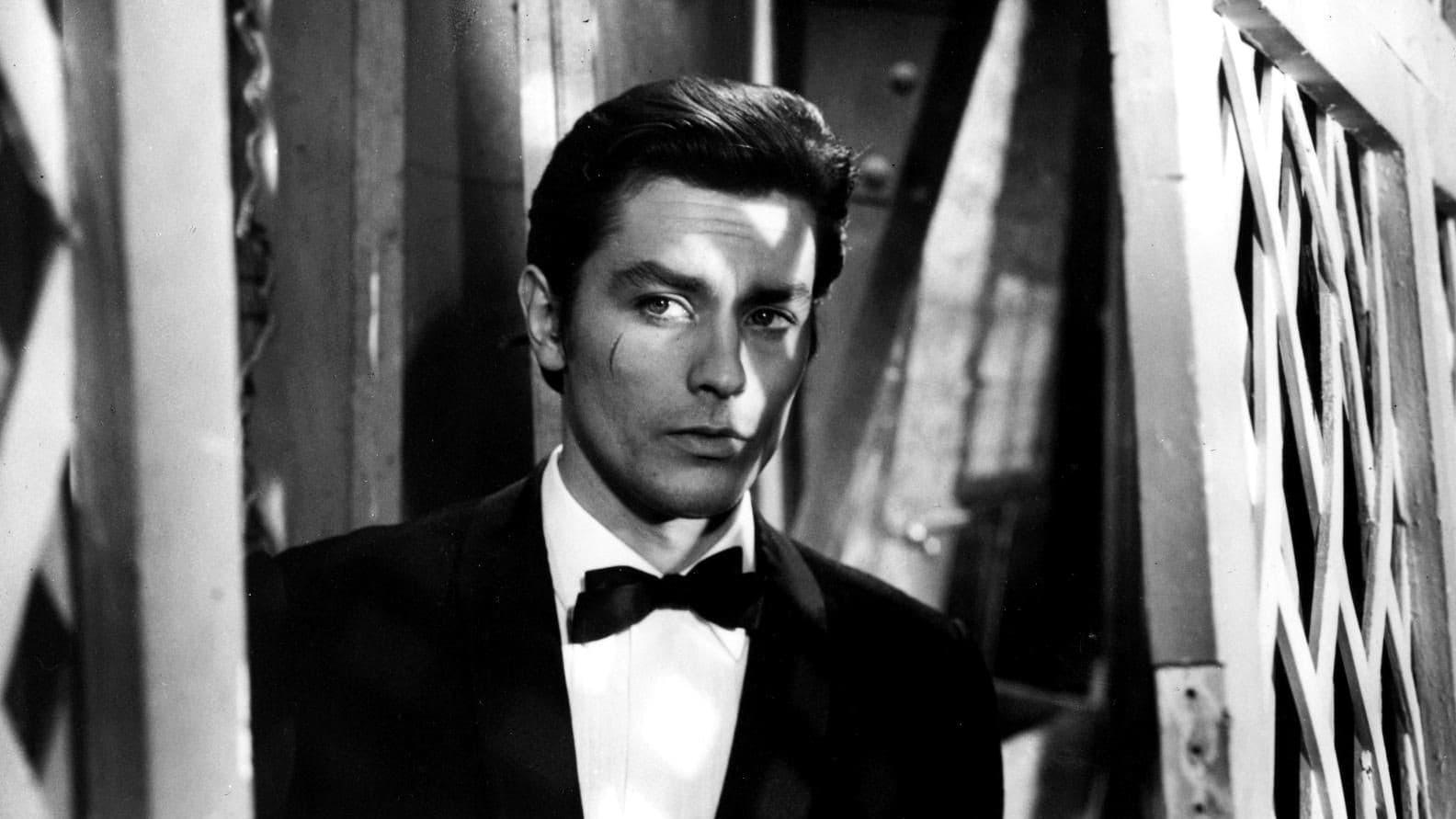 Alain Delon, la solitude d'un fauve backdrop