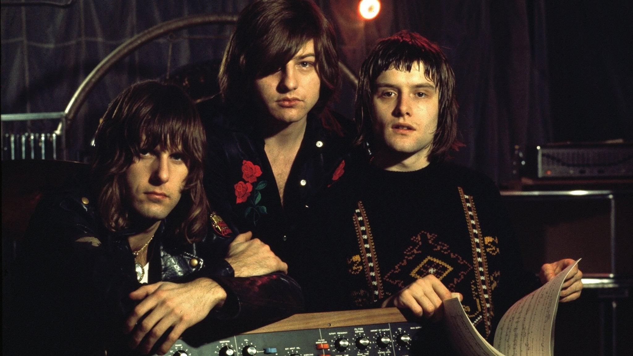 Emerson, Lake & Palmer: Pictures At An Exhibition backdrop