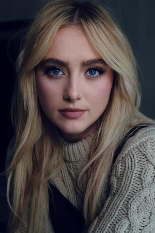 Kathryn Newton pic